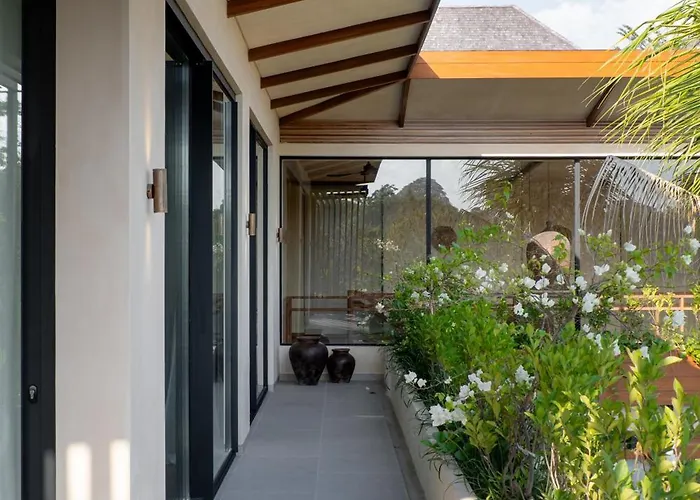 The Manuka House Private 4br In Bingin With Sauna & Cold Plunge In Walkable Neighborhood