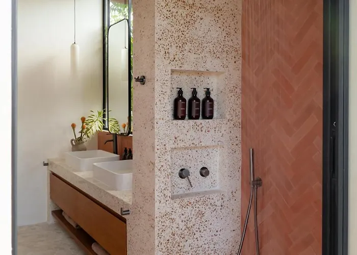 The Manuka House Private 4br In Bingin With Sauna & Cold Plunge In Walkable Neighborhood Pecatu (Bali)