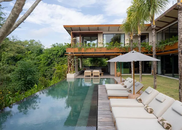 The Manuka House Private 4br In Bingin With Sauna & Cold Plunge In Walkable Neighborhood Villa
