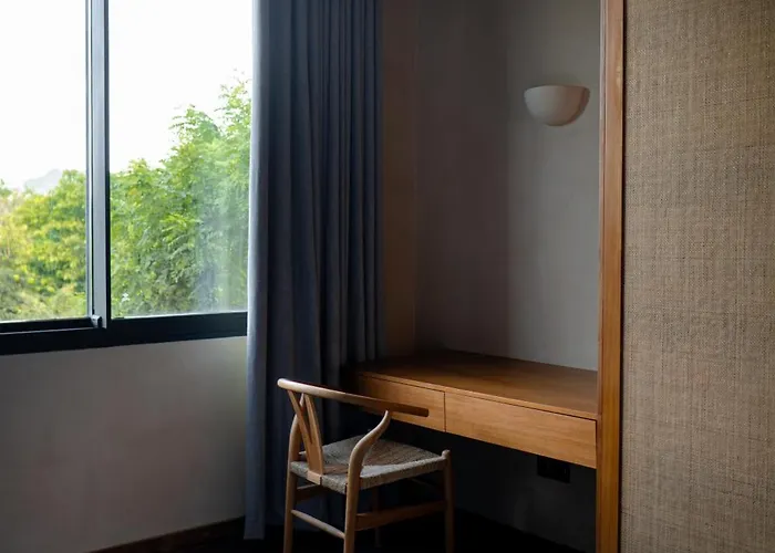 The Manuka House Private 4br In Bingin With Sauna & Cold Plunge In Walkable Neighborhood