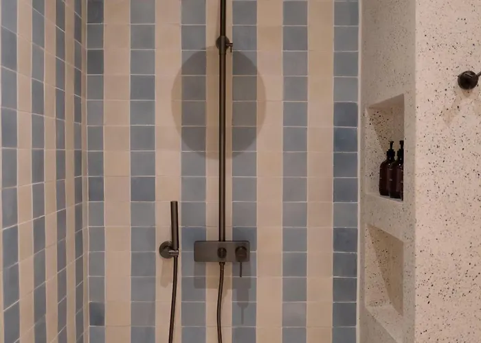 The Manuka House Private 4br In Bingin With Sauna & Cold Plunge In Walkable Neighborhood Villa