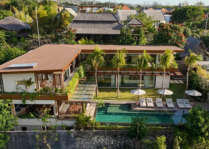 The Manuka House Private 4br In Bingin With Sauna & Cold Plunge In Walkable Neighborhood *
