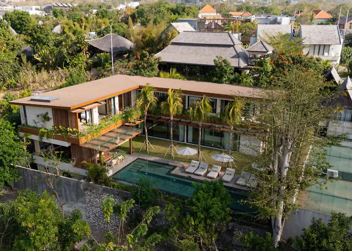 The Manuka House Private 4br In Bingin With Sauna & Cold Plunge In Walkable Neighborhood Villa